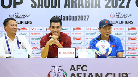 HLV Kim Sang Sik: ‘ĐT Việt Nam không được để thủng lưới ở trận lượt về’  HLV Kim Sang Sik: ‘ĐT Việt Nam không được để thủng lưới ở trận lượt về’